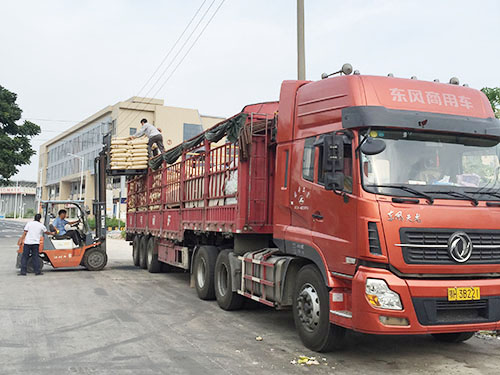 驕陽(yáng)產(chǎn)品出車(chē)